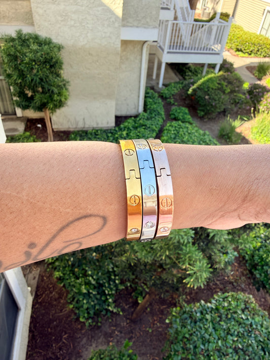 Trinity Luxe Screw Bangle