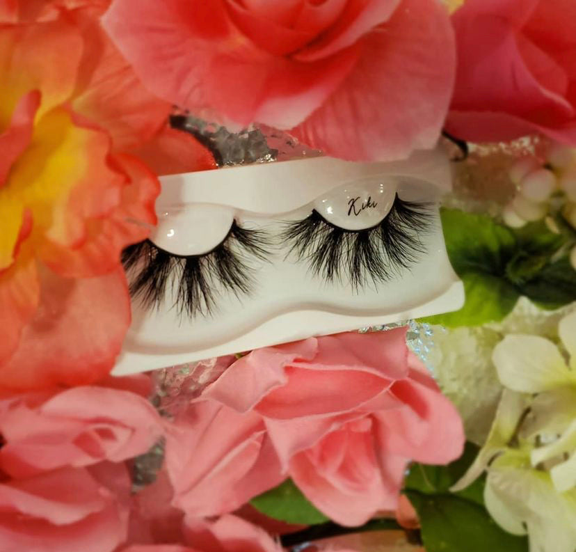 ✨Kiki Mink Lashes 25mm ✨