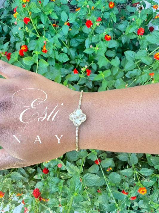 Clover Élégance Adjustable Bangle