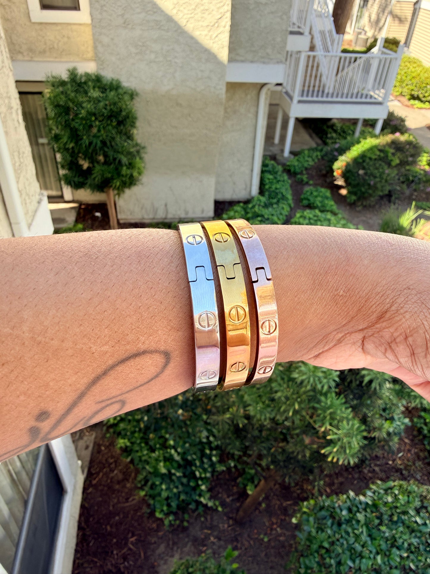 Eternal Trinity Screw Bangle