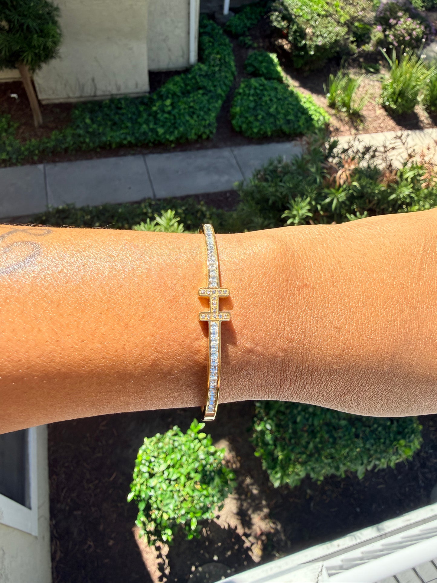 Divine Link Bangle