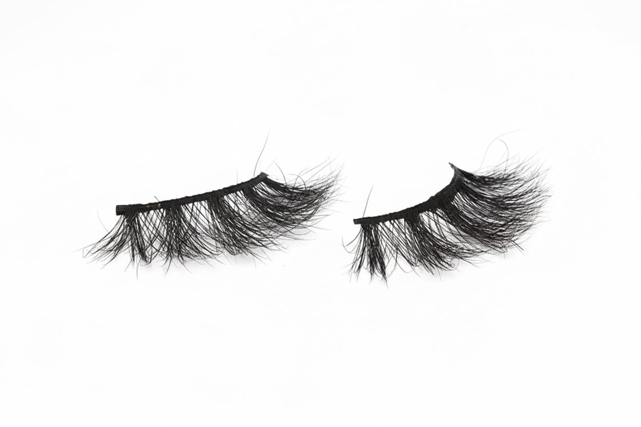 ✨Kiki Mink Lashes 25mm ✨