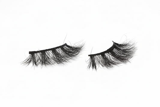 ✨Kiki Mink Lashes 25mm ✨