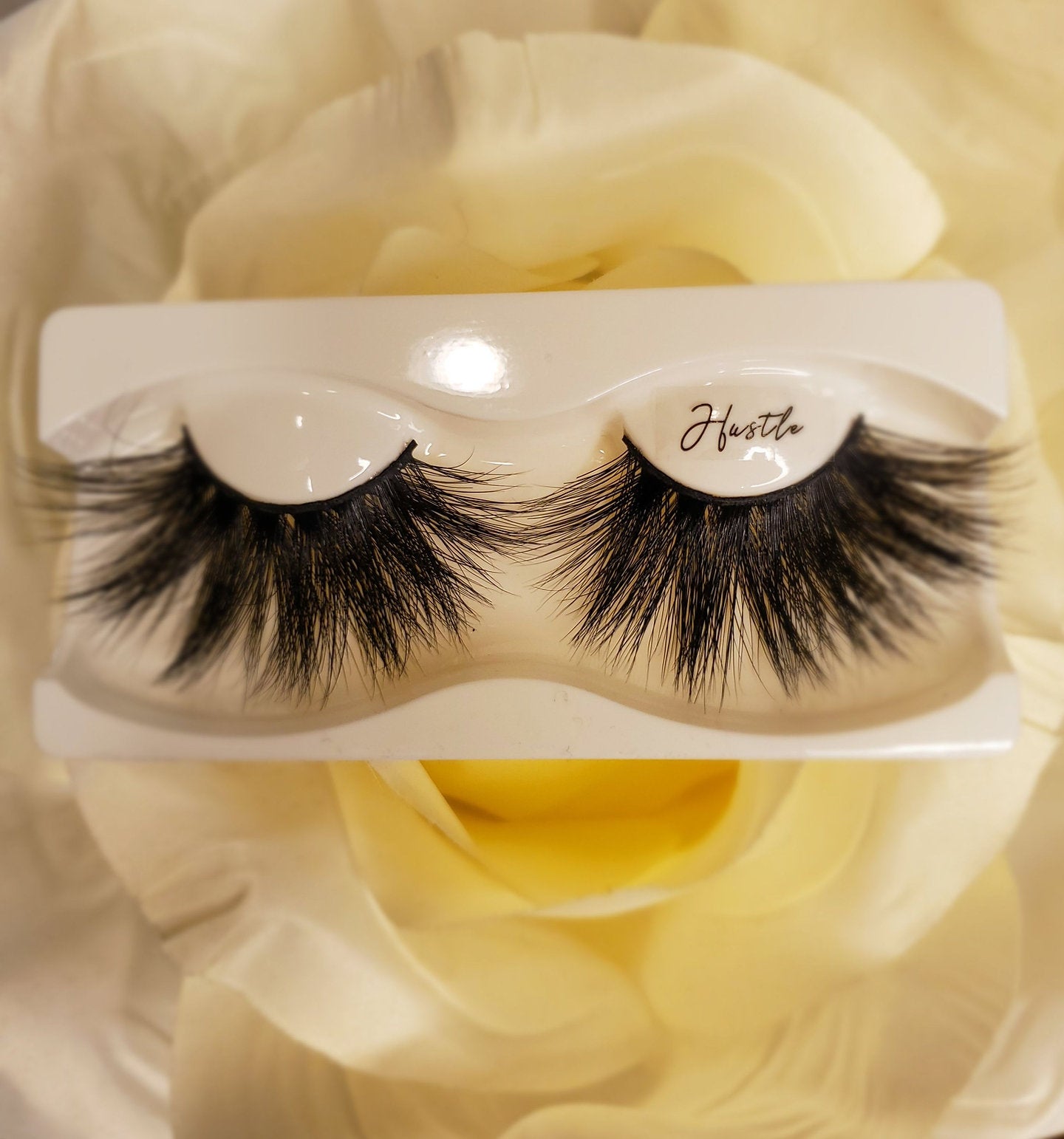 ✨Hustle Mink Lashes 25mm✨